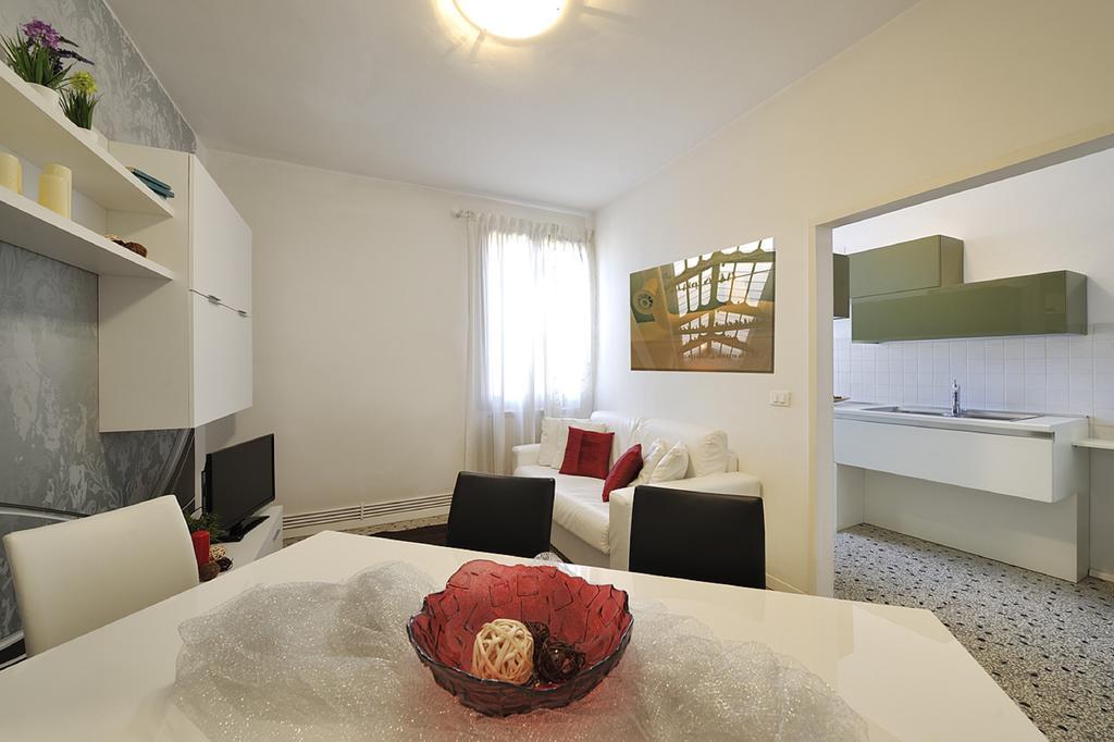 Venice Garden View Apartments Bagian luar foto